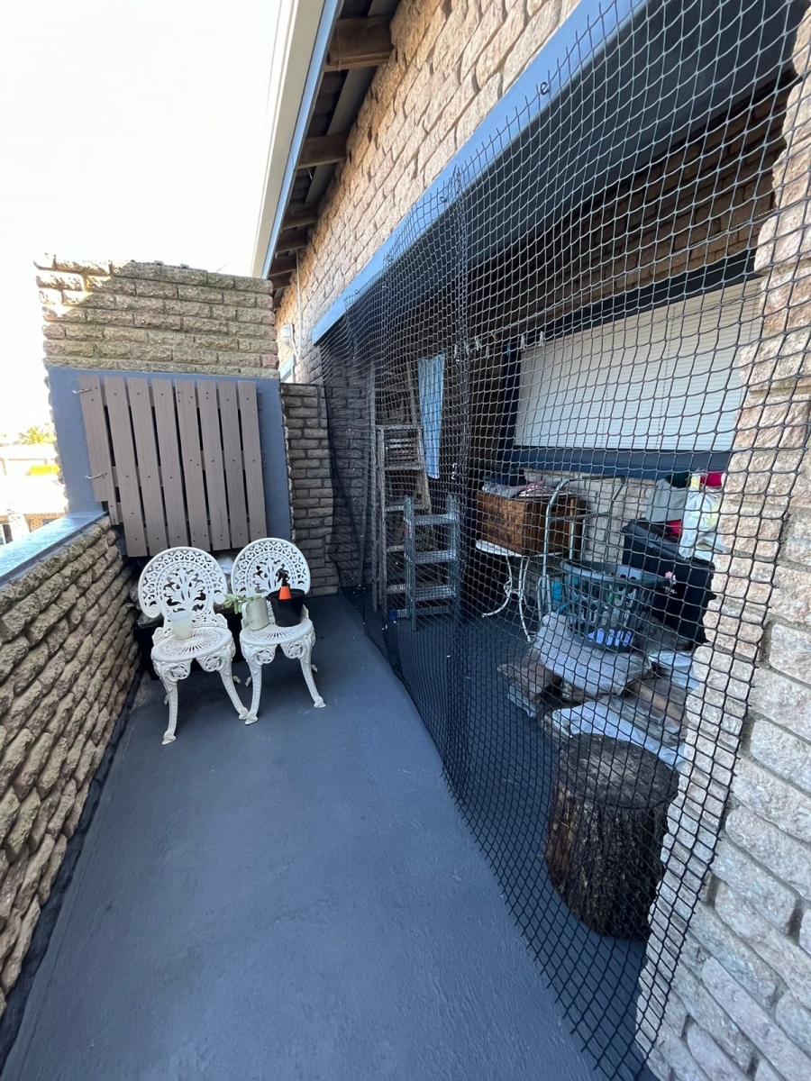 2 Bedroom Property for Sale in Kleinmond Western Cape